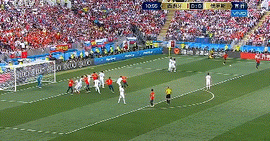 对手防线的 对手防线的